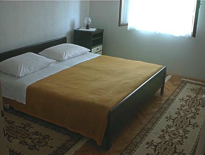 Apartment Bise Рогозниця Екстер'єр фото
